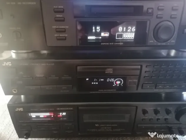 Linie JVC formata din deck, cd si minidisc recorder