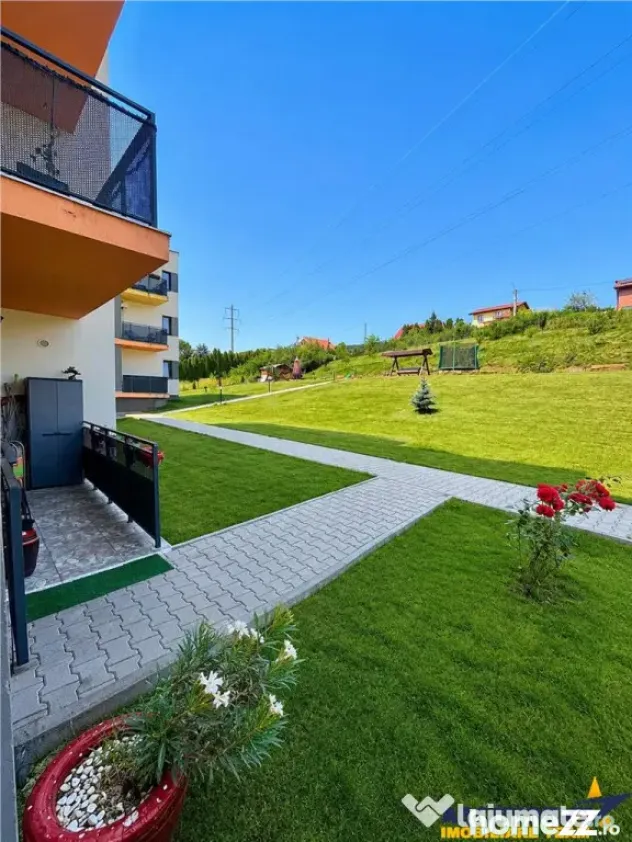 Apartament 3 camere, regim vila, ambient verde, parcare, Uni