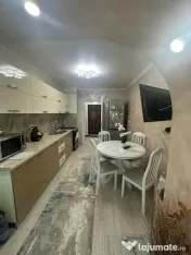 Apartament 2 camere, zona Buzaului. 