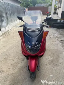 Yamaha majesty 250
