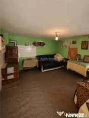 Casa de cu 2112 mp teren 