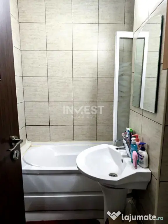 Apartament 2 camere, decomandat, zona Pacurari - Moara de fo