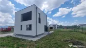 Vila moderna de 5 camere zona Sanpetru Brasov 