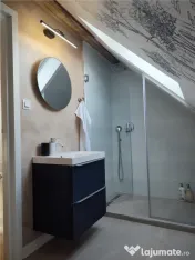 Apartament modern la curte 