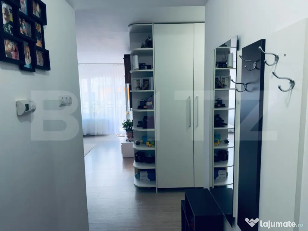 Apartament cu 3 camere, 65 mp, aer conditionat, garaj indivi
