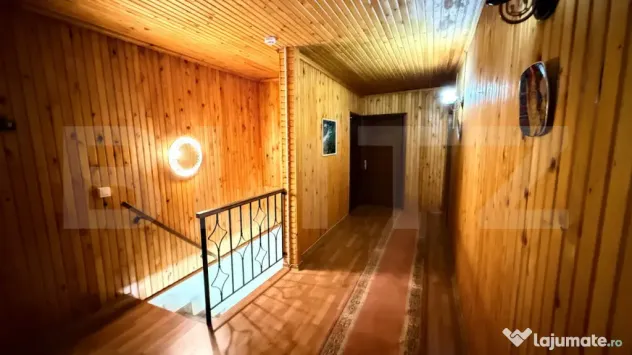 Casă cu 6 camere, 180 mp, zona Izvoarele
