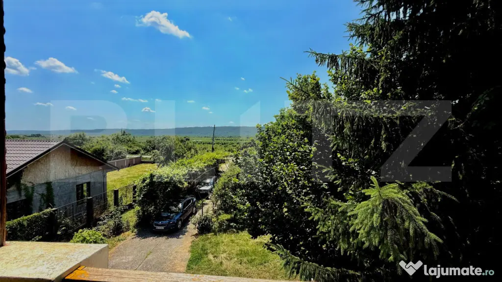 Casă cu 6 camere, 180 mp, zona Izvoarele