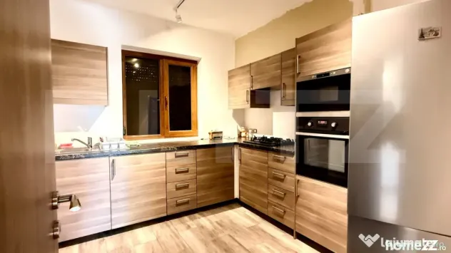 Casă cu 6 camere, 180 mp, zona Izvoarele