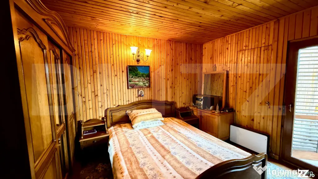 Casă cu 6 camere, 180 mp, zona Izvoarele