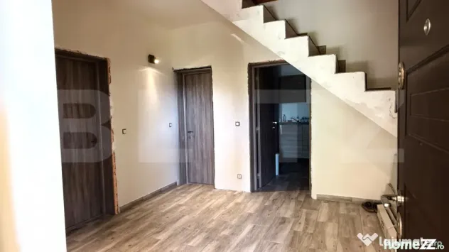 Casă cu 6 camere, 180 mp, zona Izvoarele
