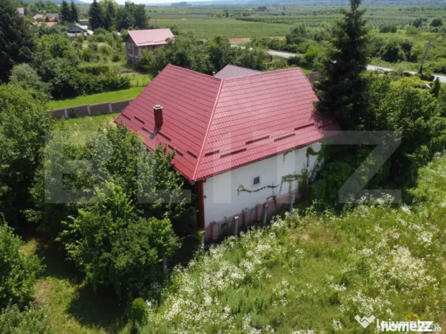 Casă cu 6 camere, 180 mp, zona Izvoarele