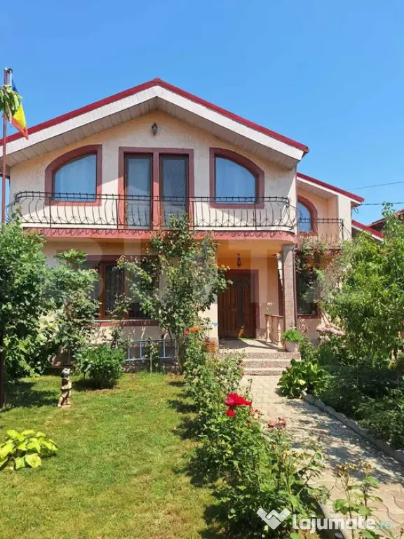Casa de Vanzare in Sat Costi