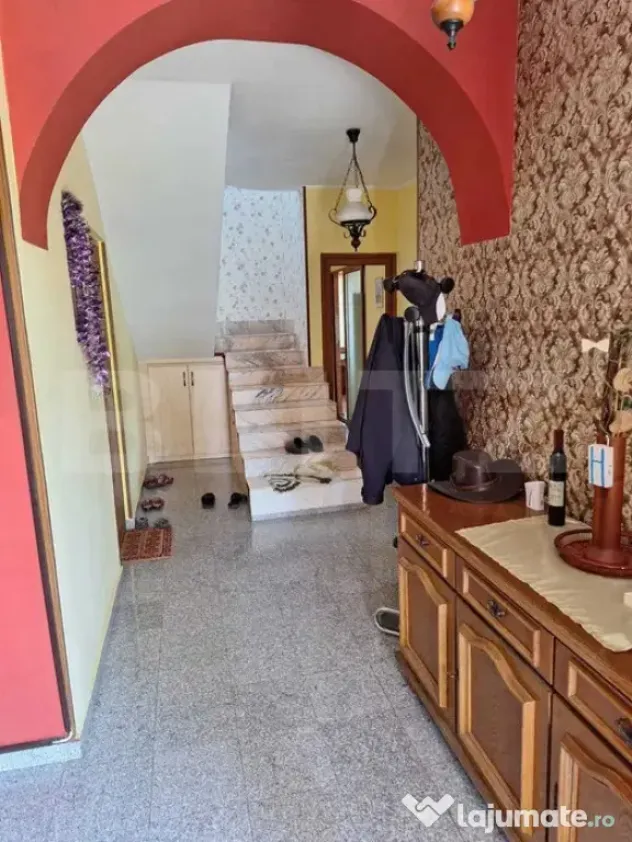 Casa de Vanzare in Sat Costi