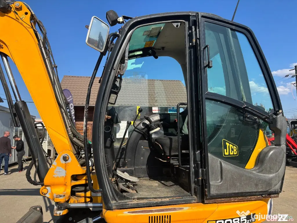 Miniexcavator JCB 8085 ZTS EcoDig, 9 tone, 2012