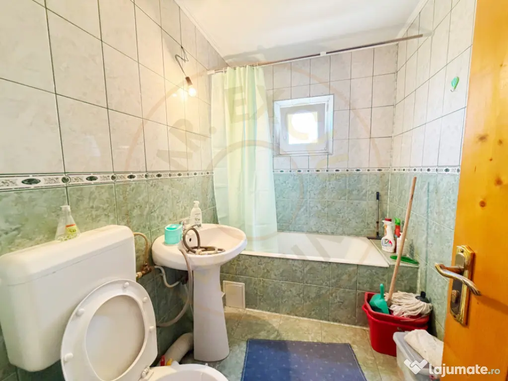 Apartament 3 camere decomandat + mansarda Curtea de Arges -