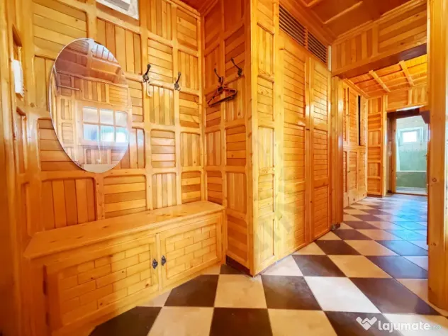 Apartament 3 camere decomandat + mansarda Curtea de Arges -