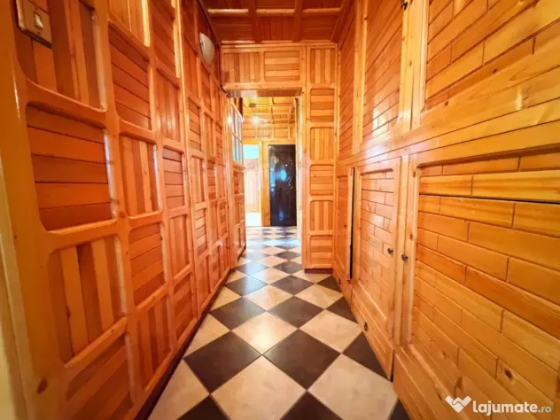 Apartament 3 camere decomandat + mansarda Curtea de Arges -