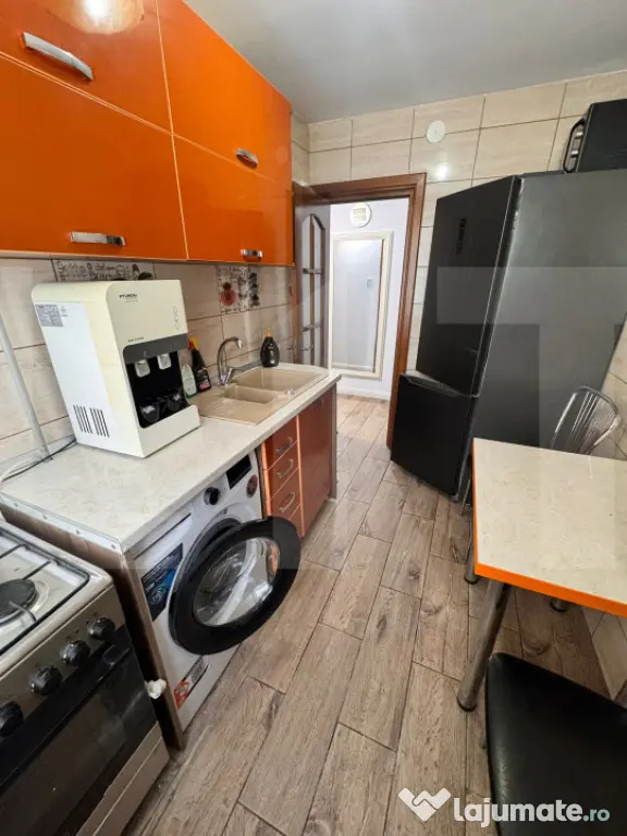 Apartament 2 camere - Ultracentral - Etaj 2/3 - Mobilat și