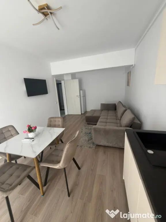 Apartament 2 camere, 50 mp, zona Rafinaria Vega