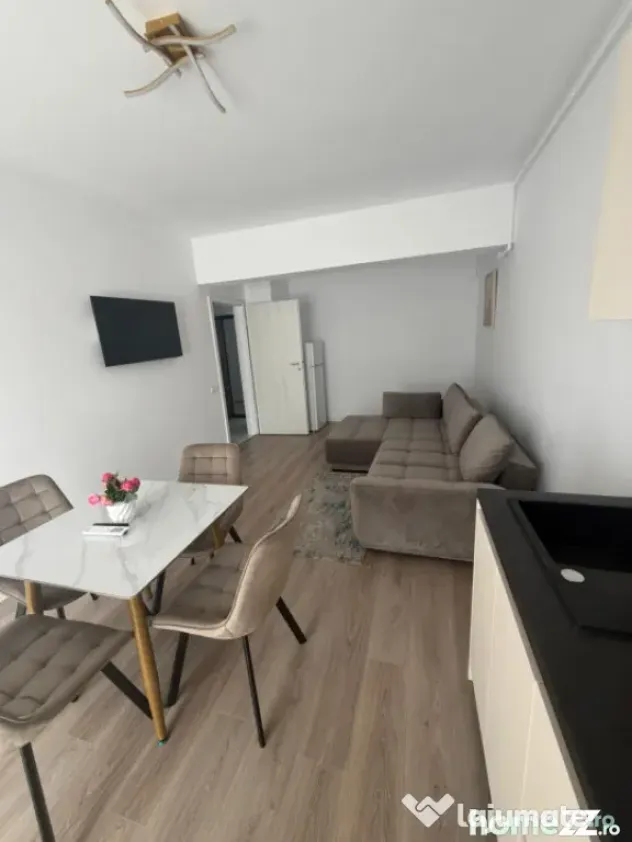 Apartament 2 camere, 50 mp, zona Rafinaria Vega - Ploiesti (Prahova)