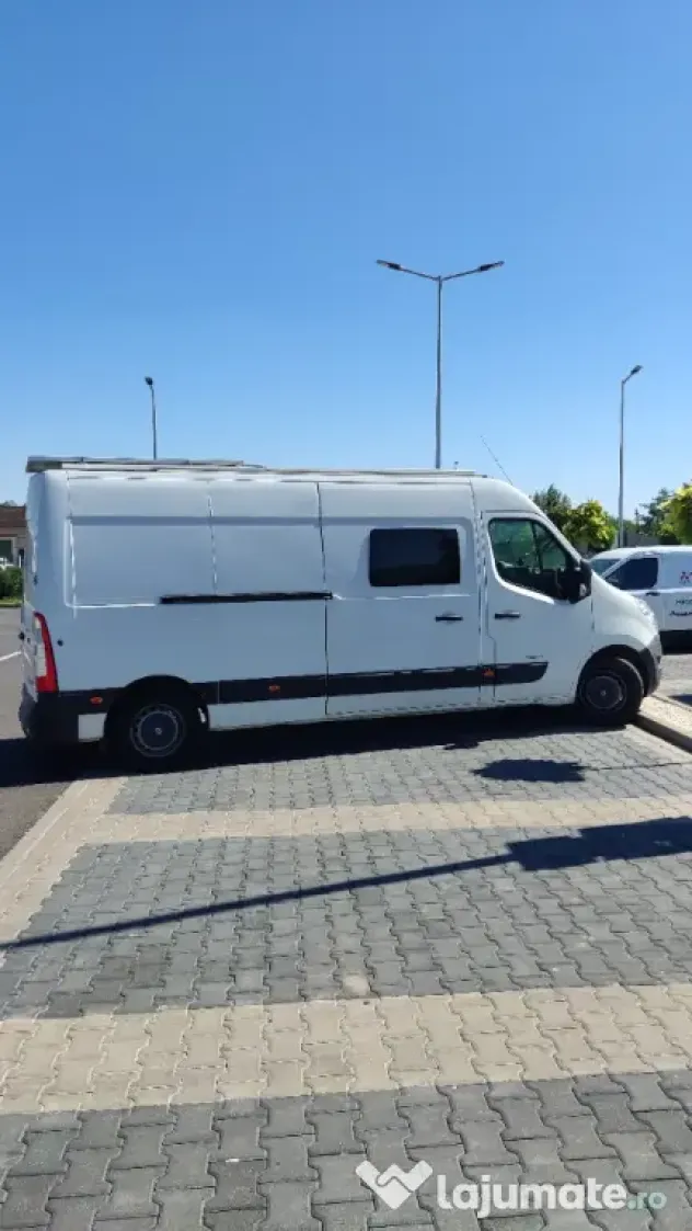 Campar Renault Master, euro 5, capacitate motor 2299, baie, bucătărie,aer condiționat, 3 locuri omologate
