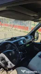 Campar Renault Master, euro 5, capacitate motor 2299, baie, bucătărie,aer condiționat, 3 locuri omologate