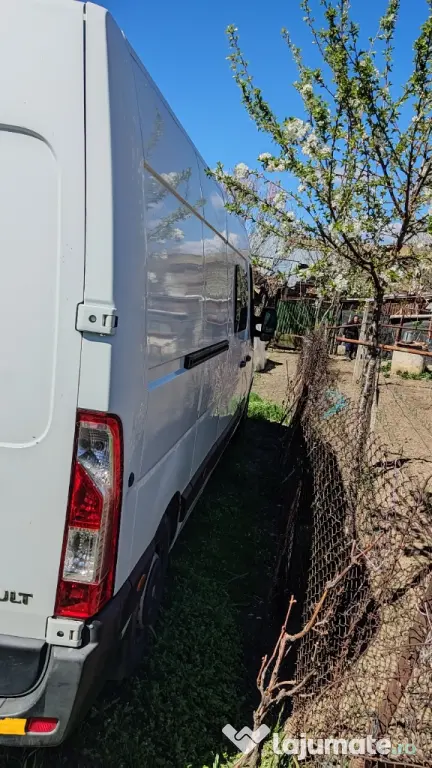 Campar Renault Master, euro 5, capacitate motor 2299, baie, bucătărie,aer condiționat, 3 locuri omologate