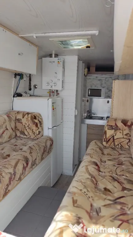 Campar Renault Master, euro 5, capacitate motor 2299, baie, bucătărie,aer condiționat, 3 locuri omologate