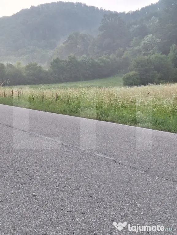 Vand teren la sosea in localiratea Jena