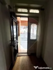 Casă tradițională + teren generos, în centrul Măneci...