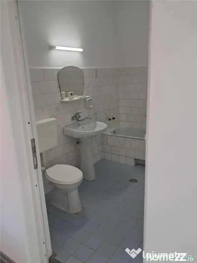 SAD - centrala proprie - aer conditionat - zona excelenta -