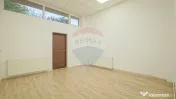Vilă de inchiriat - Zona Blumana (pretabila diverse busi...