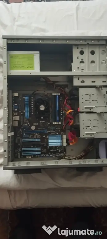 PC desktop 2 buc