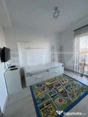Apartament cu 3 camere, open space, 65 mp, balcon, zona MOL 