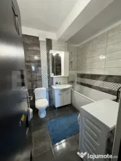 Apartament cu 3 camere, open space, 65 mp, balcon, zona MOL 