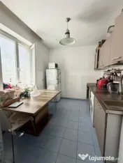 Apartament 3 camere, 95 mp, decomandat, cu curte, Andrei Mur 