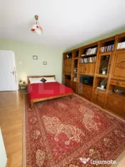 Casă individuală spațioasă + spațiu comercial, teren 3. 