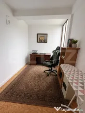 Casă individuală spațioasă + spațiu comercial, teren 3. 