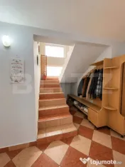 Casă individuală spațioasă + spațiu comercial, teren 3. 