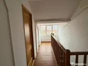Vila, 5 camere, la 5 min.M. Eroii Revolutiei pentru locuit/ birouri. 
