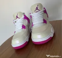 Jordan 4 Hyper Violet