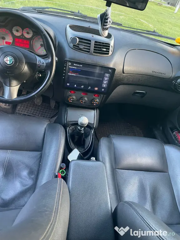 Vând sau schimb cu ceva în 4 portiere Alfa Romeo GT 2010
