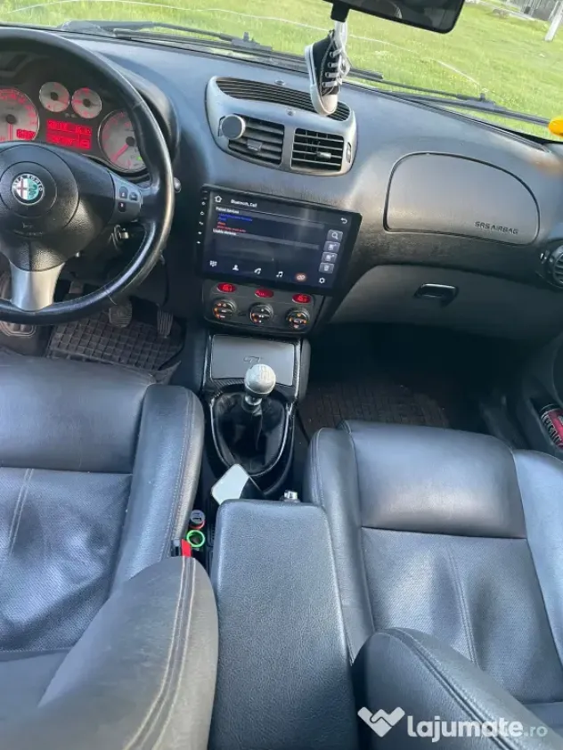 Vând sau schimb cu ceva în 4 portiere Alfa Romeo GT 2010