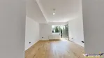 Garsoniera tip studio complet renovata cu curte proprie si l