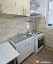 Garsoniera Cocheta de Inchiriat Craiovei centrala proprie