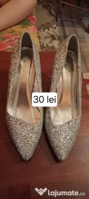 Rochite si pantofi la pret bun
