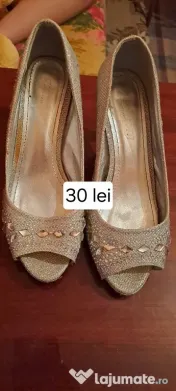 Rochite si pantofi la pret bun