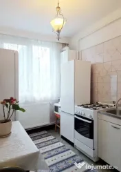 Apartament 3 camere, etaj 3/4, centrală proprie și izolație – Mazepa 1