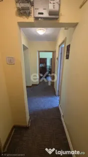 Vând apartament 3 camere Pitesti Gavana 3 