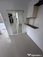 Apartament 2 camere, compartimentare pe doua niveluri, in zo 